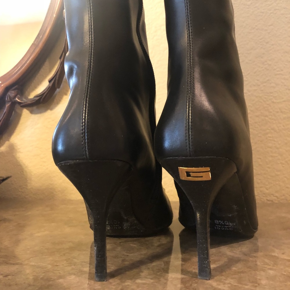 Leather Gucci heeled Boots🖤
